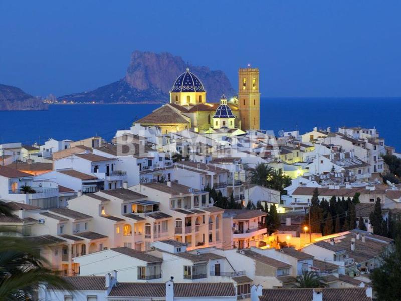 Foto 19c64bbf-6074-4ad7-8b5d-c1eac59dc589. House with heating parking pool in Altea la vella Altea