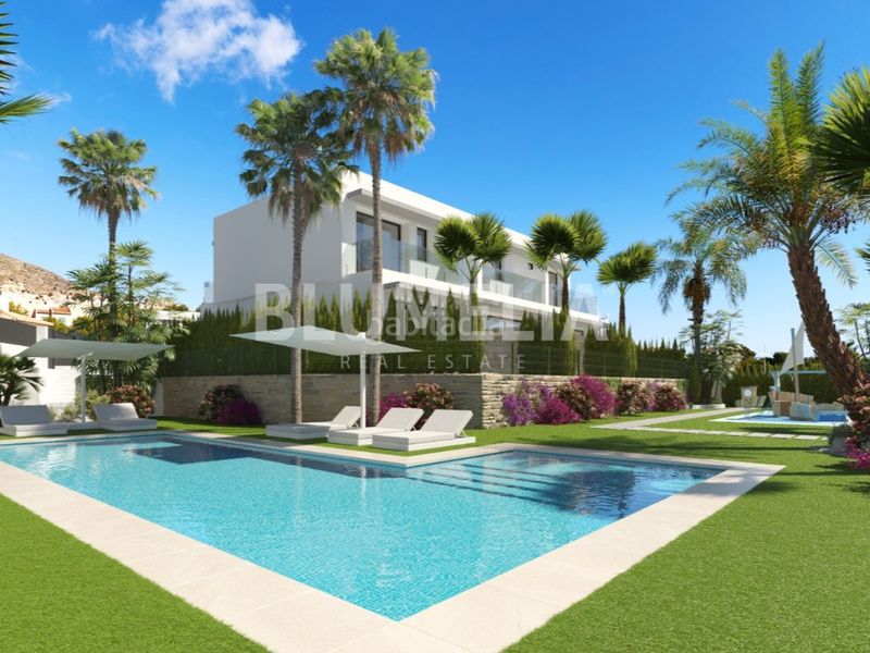 Foto 664e3840-aeb2-40e2-9cca-64466ff39d96. Casa amb calefacció aparcament piscina a Golf Bahía Finestrat