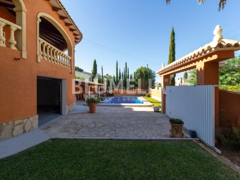 Foto 25d90de4-b84a-4787-a7df-3a014b957179. House with heating parking pool in El Montgó Dénia