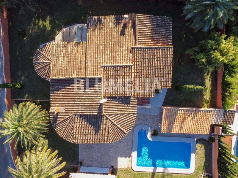 Foto 5d46d4c0-f8ac-48e1-9bd5-875a4876ba07. House with heating parking pool in El Montgó Dénia