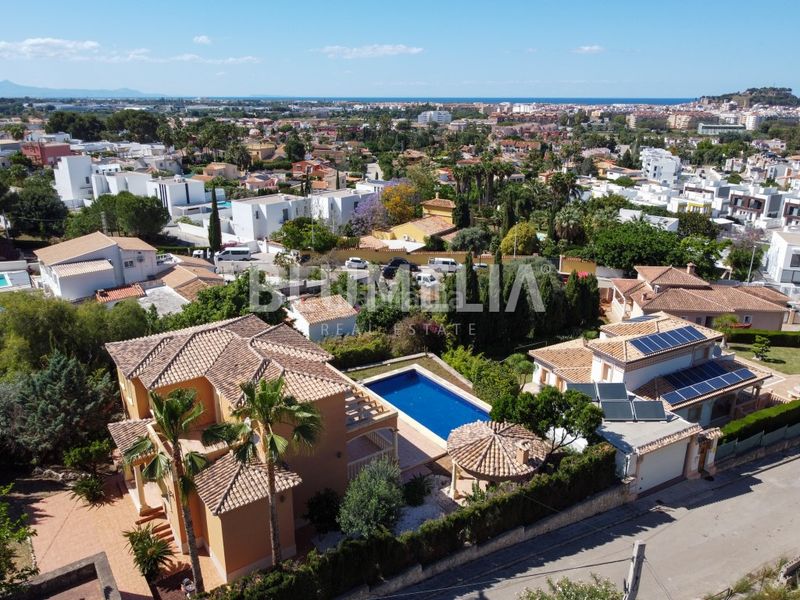 Foto 3166b53e-cc43-4303-af1a-ed4178c6a81a. Casa amb aparcament piscina a La Pedrera-Vessanes Dénia