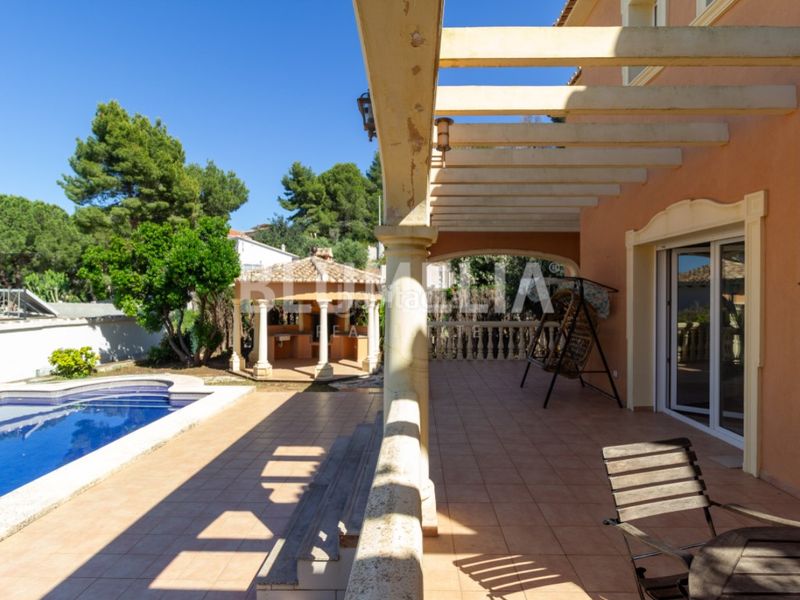 Foto 68478935-8213-4fea-a829-402bc390df11. Casa amb aparcament piscina a La Pedrera-Vessanes Dénia
