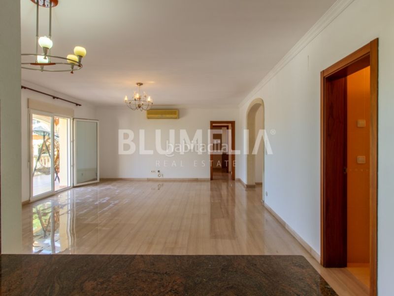 Foto 90611759-4d63-4adb-872f-41546646d7a8. Casa amb aparcament piscina a La Pedrera-Vessanes Dénia