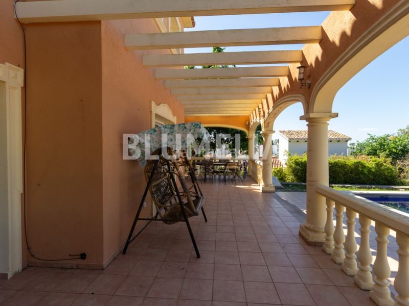 Foto 92b0beb5-707b-465c-9d46-9f0a4cb85f7d. Casa amb aparcament piscina a La Pedrera-Vessanes Dénia