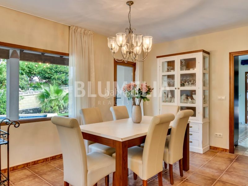 Foto 76f45b84-f58f-485d-8504-3b6166b364cf. Casa amb aparcament piscina a Las Rotas / Les Rotes Dénia