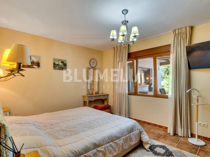 Foto ba6a16e6-7937-450c-9e5e-50b2ca6571d2. Casa amb aparcament piscina a Las Rotas / Les Rotes Dénia
