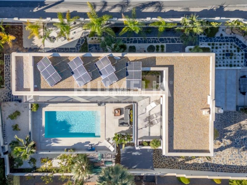 Foto ead39c9a-399b-45a7-9035-bd3fbb5f1bb8. Casa amb calefacció aparcament piscina a La Caleta - La Calalga - Les Bassetes Calp
