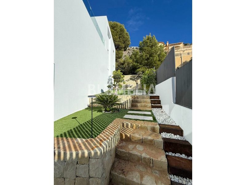 Foto d558857d-b906-4b38-aac6-508c3c527a4f. Casa amb calefacció aparcament piscina a Altea hills Altea