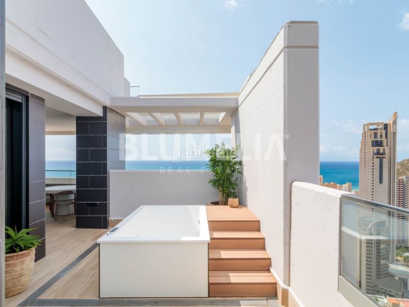 Foto 319cf8f9-0fdd-48ef-aee9-6945f8d7b184. Apartament amb calefacció aparcament piscina a Playa Poniente Benidorm