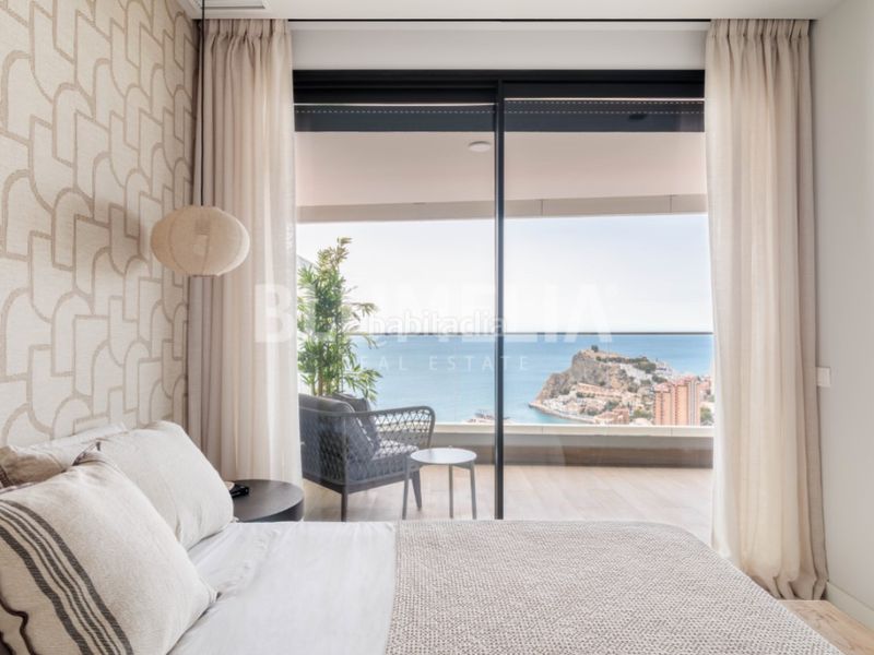 Foto f2aca5e9-9a5d-4018-a96a-321b0e3083bf. Apartament amb calefacció aparcament piscina a Playa Poniente Benidorm