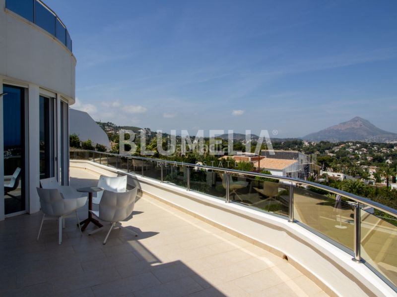 Foto 06d92af6-ce99-4076-87b8-25074367789e. Casa amb calefacció aparcament piscina a La Granadella - Costa Nova Xàbia