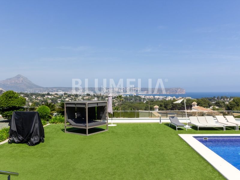 Foto 14461c0d-6047-46fe-9b02-7a7d3177a37f. Casa amb calefacció aparcament piscina a La Granadella - Costa Nova Xàbia