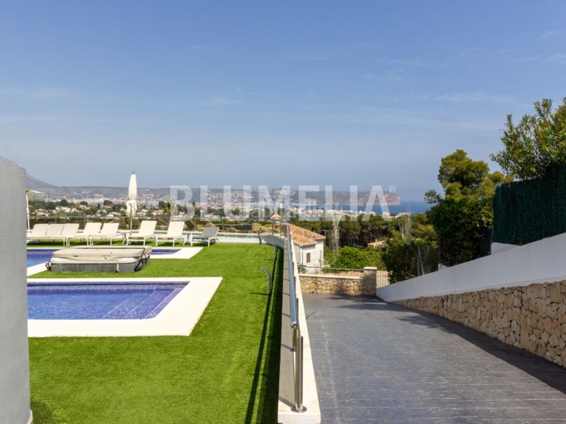 Foto ecc3f46e-f073-4e65-ae5e-16c963359e29. Casa amb calefacció aparcament piscina a La Granadella - Costa Nova Xàbia