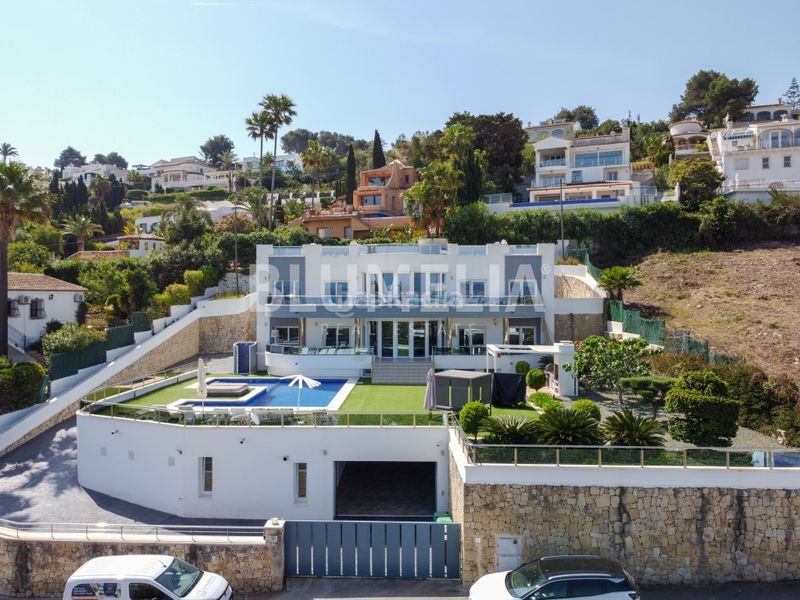 Foto ef4bb2d4-5ef4-445b-b8fd-82c856e35c36. Casa amb calefacció aparcament piscina a La Granadella - Costa Nova Xàbia