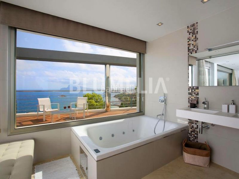 Foto 51b9b78f-a47c-46d9-8507-ab0764817b09. Casa amb calefacció aparcament piscina a Mascarat Altea