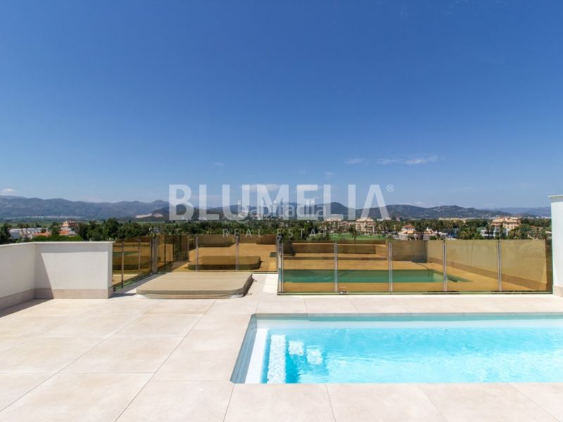 Foto e673a2ae-781f-4cc6-8635-3a3b9ec2664c. Àtic amb calefacció aparcament piscina a Oliva nova Oliva