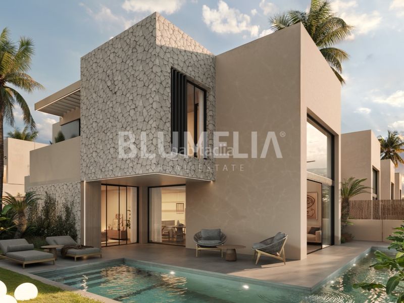 Foto e5d2f6ad-4686-40c8-9958-2dd2d7f72913. Casa amb calefacció aparcament piscina a Alicante golf Alicante
