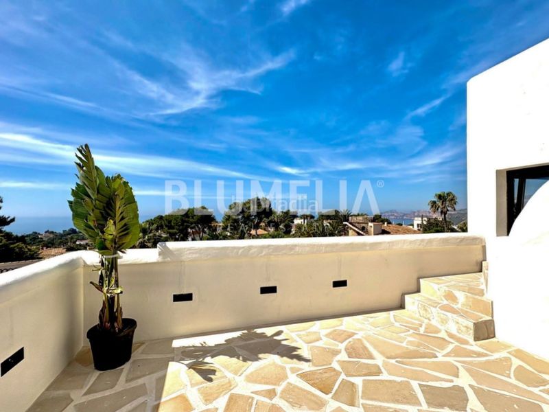Foto 45dd7ece-b6d1-4404-865e-33c8e42374c6. Casa amb calefacció aparcament piscina a Portichol-Balcón al Mar Xàbia