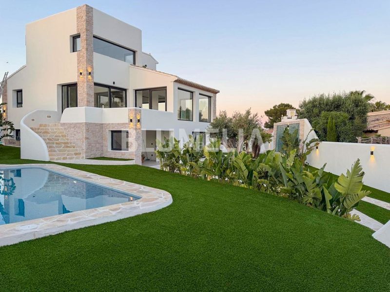 Foto f63723af-7ae1-4ddc-9595-08fd4bd83cd5. Casa amb calefacció aparcament piscina a Portichol-Balcón al Mar Xàbia