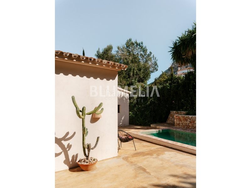 Foto c8f06aa8-b86f-4290-b517-196811a0d20d. Casa amb aparcament piscina a El Montgó Dénia
