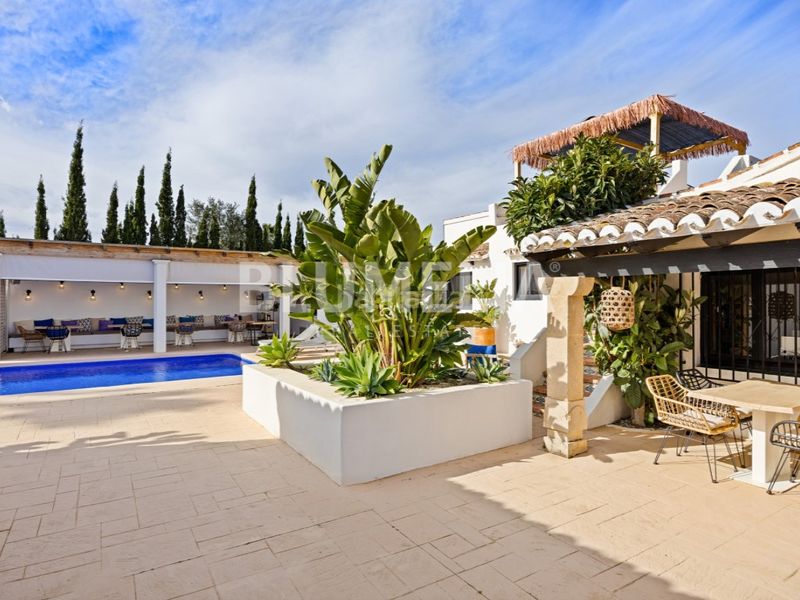Foto a1b1c621-70fe-4303-ba93-77b253bcd51c. House with parking pool in Montgó - Ermita Xàbia