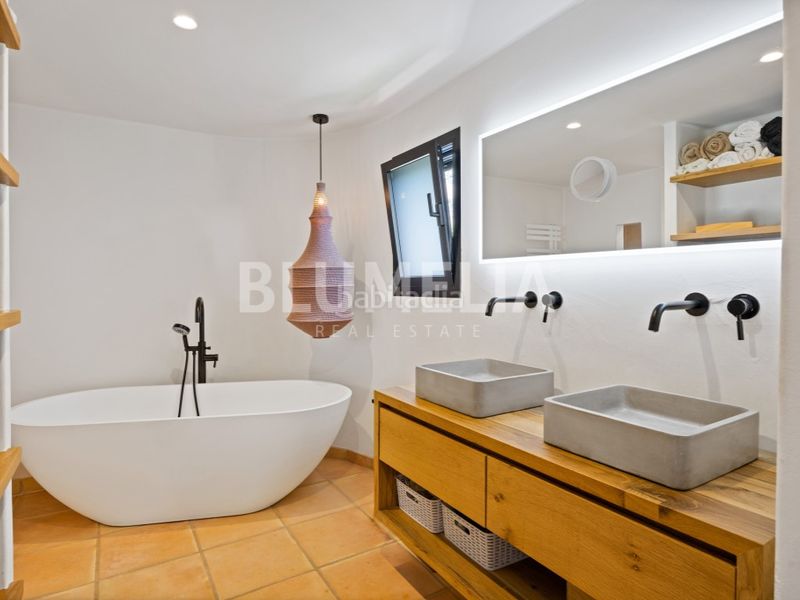 Foto b49fa235-6170-4013-aca7-6b1ab214f573. House with parking pool in Montgó - Ermita Xàbia