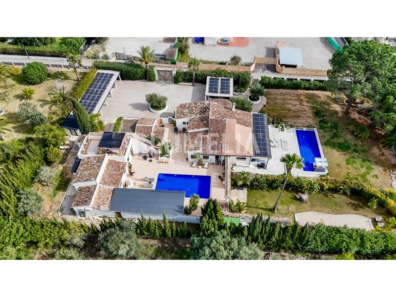Foto b7e59235-b4bc-4e6a-830e-deb401b24555. House with parking pool in Montgó - Ermita Xàbia