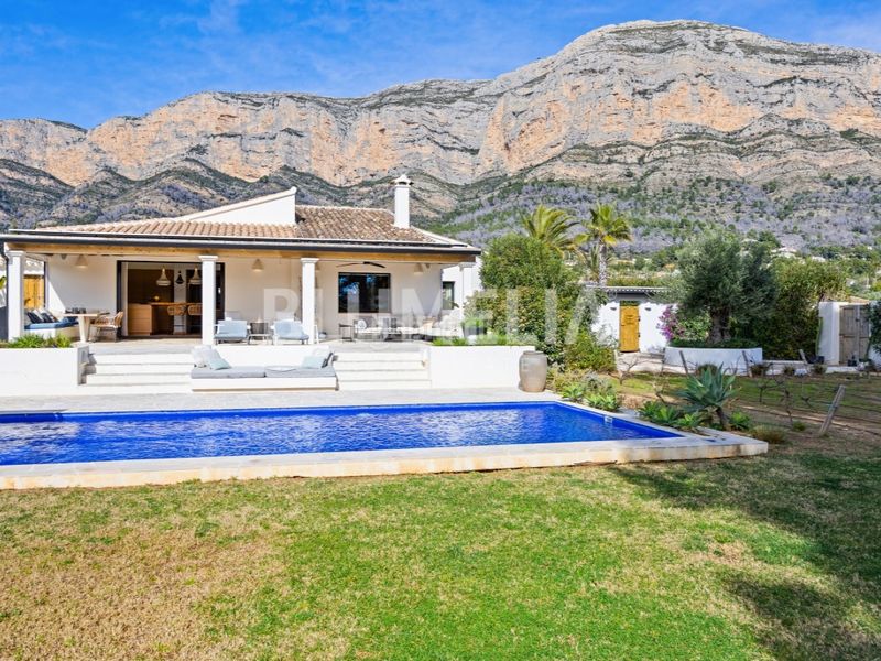 Foto d66e62c3-3511-4edf-a9c1-f6c2ff77ba2c. House with parking pool in Montgó - Ermita Xàbia