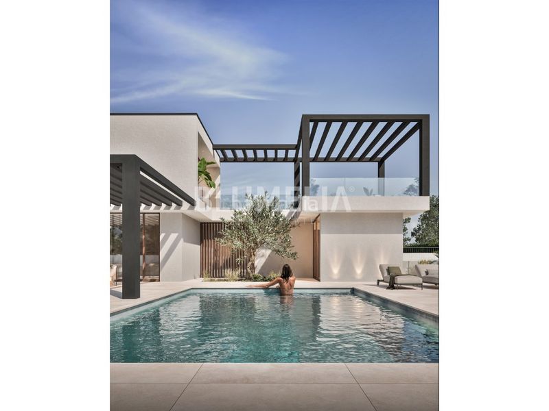 Foto 5754b14e-a4f8-4e23-979e-f10145acefc6. Casa amb calefacció aparcament piscina a Las Rotas / Les Rotes Dénia