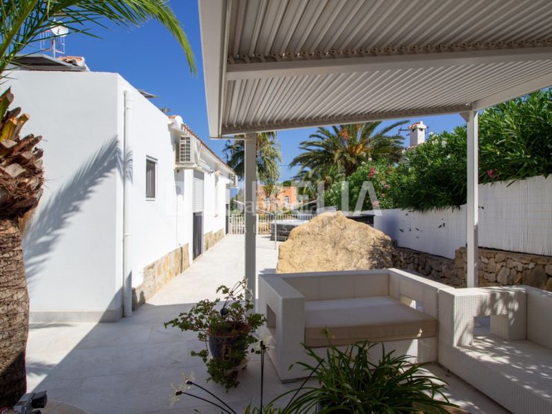 Foto b0e8daab-be68-4021-bbfa-fe159d73600a. Casa amb calefacció aparcament piscina a El Montgó Dénia