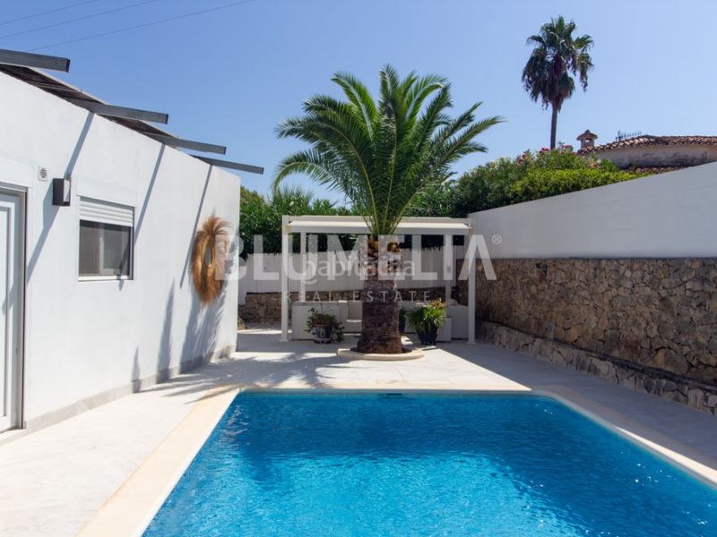 Foto cc1d23cf-8867-4690-a5cc-dbc069ced0e6. Casa amb calefacció aparcament piscina a El Montgó Dénia