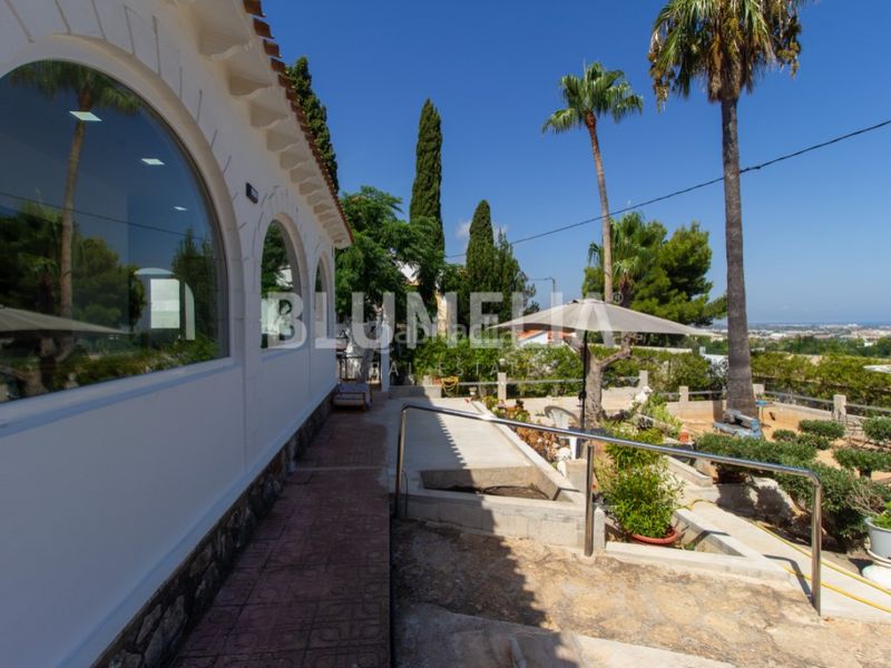 Foto fa20f6e4-19fb-470a-9ff9-87516e30546d. Casa amb calefacció aparcament piscina a El Montgó Dénia