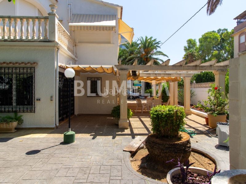 Foto 7d264509-d37b-4dc1-b977-01006d225220. Casa amb aparcament piscina a L'Almadrava - L'Estanyó Dénia