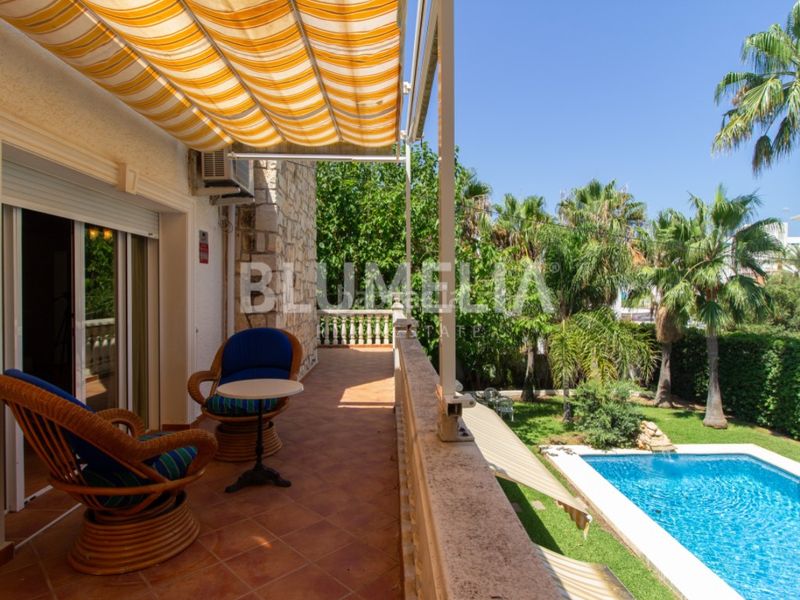 Foto bb8bff0f-83a0-437d-a17e-4628013ef662. Casa amb aparcament piscina a L'Almadrava - L'Estanyó Dénia