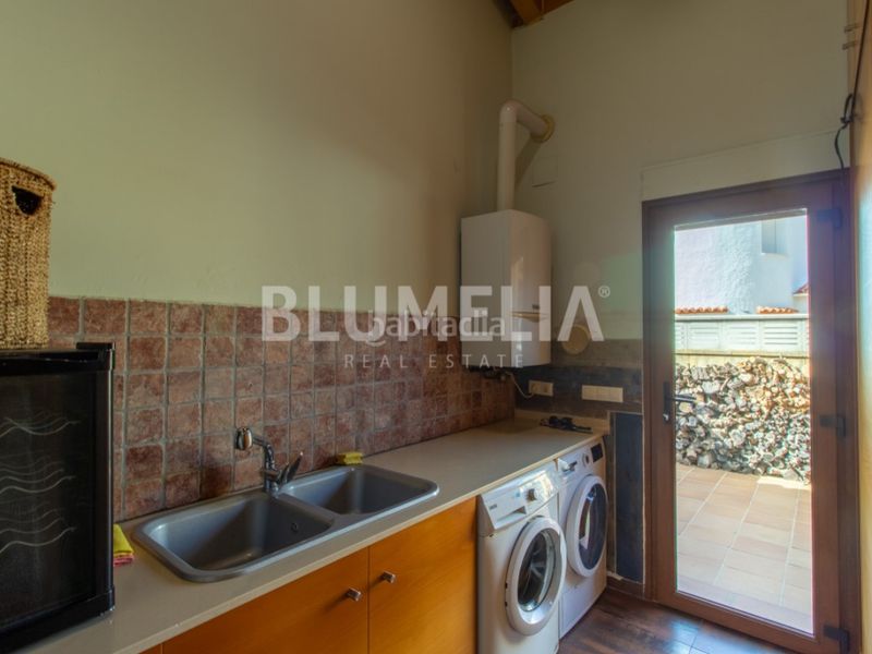 Foto 160d9667-814d-4236-8ac5-46bcd7b7e586. Casa con parcheggio piscina in Poblets (els)