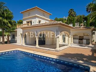 Casa  Calle puertollano. Villa mediterránea a 600 metros del mar en venta en moraira