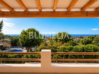Maison  Camino nou a l'ermita sant joan. Exclusiva villa mediterránea con vistas al mar en venta en dénia