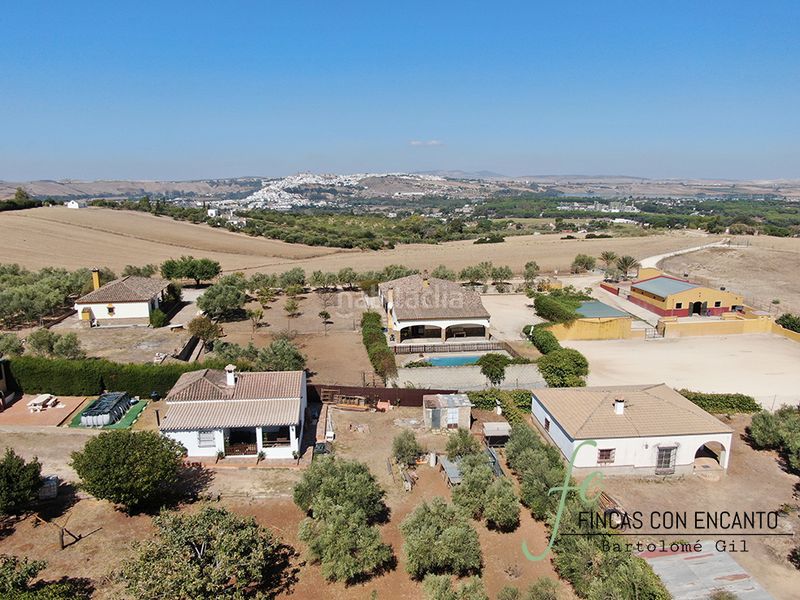 Foto 4775d327-ae68-4746-a217-d2b5abdb3d3d. Masia amb xemeneia aparcament piscina a Arcos de la Frontera