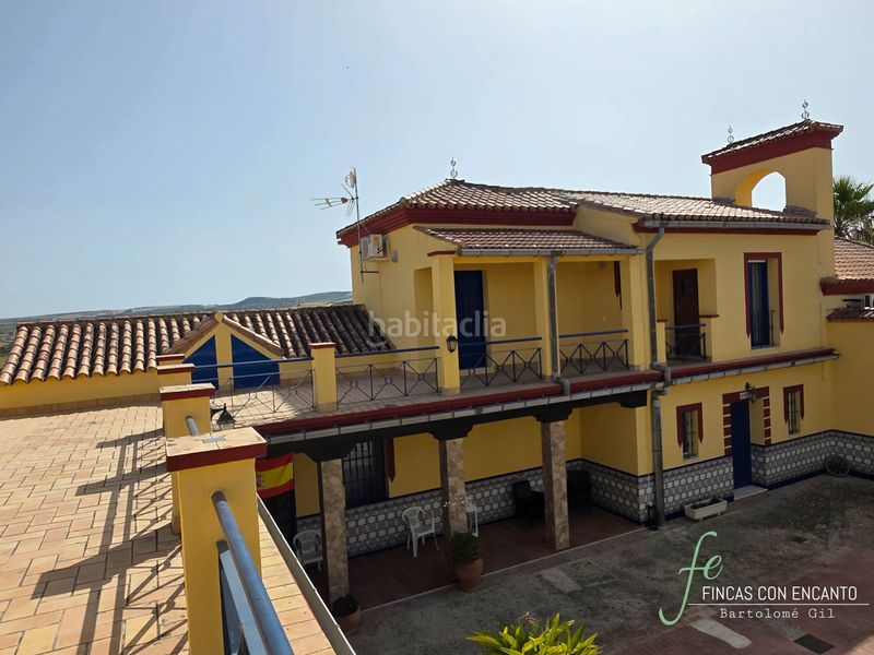 Foto aa97fe8f-25d6-498c-b88a-d9400c844513. Masia amb piscina a Arcos de la Frontera