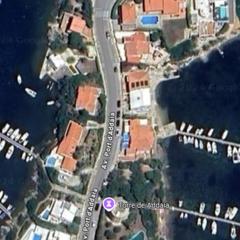 Casa adossada a Es Grau-Serra Morena. Adosado totalmente reformado en zona de port addaia, con vistas