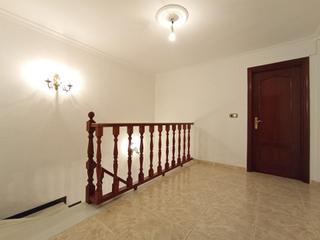 Casa  Calle azofairon. Casa en ibarburu de 4 hab. 2wc