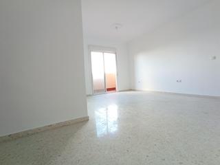 Piso  Cristobal colon. Piso seminuevo de 3 hab, parking y trastero