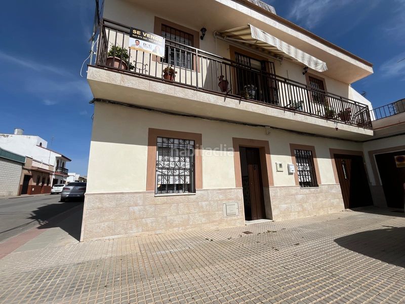 Foto 155dc24c-0262-42cd-9e80-b329430e1f0d. Casa amb aparcament a Centro - Doña Mercedes Dos Hermanas