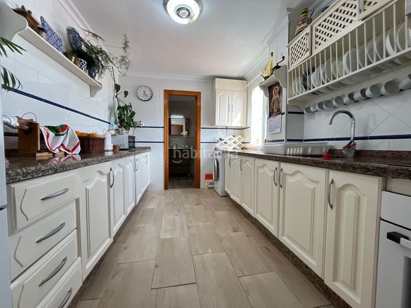 Foto a9f708e8-2741-41a9-94ea-184523161f0a. Casa amb aparcament a Centro - Doña Mercedes Dos Hermanas