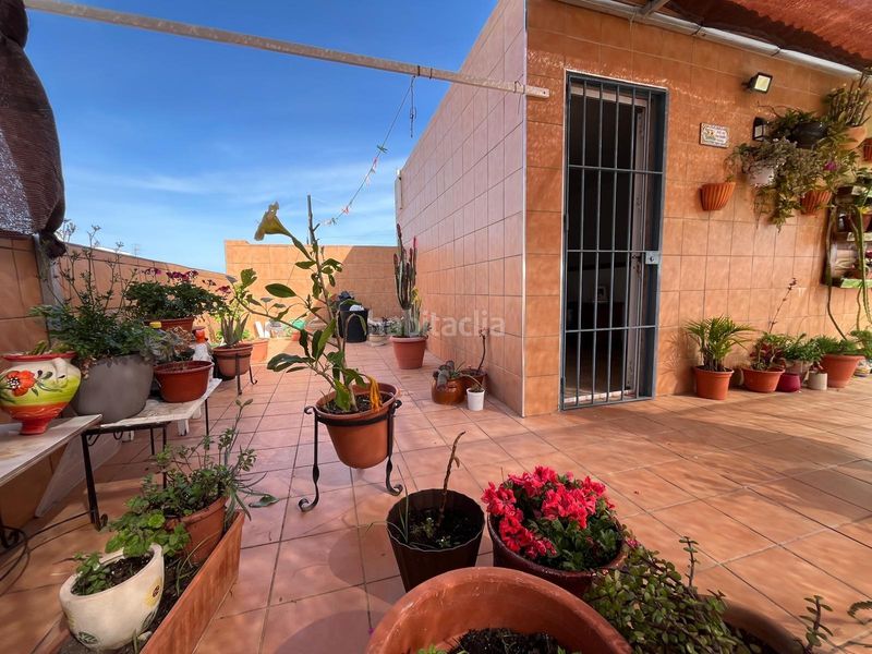 Foto ec2f8398-87cc-4f88-b8d3-d5090f6cc006. Casa amb aparcament a Centro - Doña Mercedes Dos Hermanas
