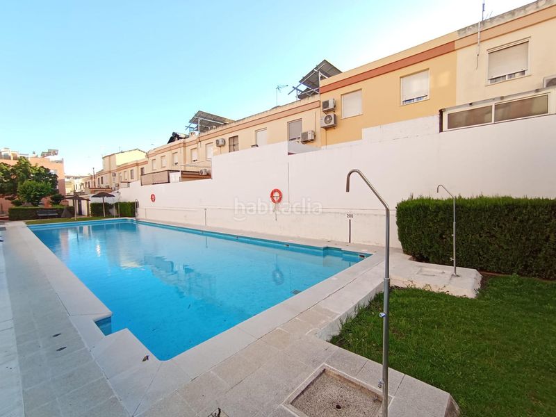 Foto 79b78a6f-8dfd-4962-b023-cf093f7baf23. Duplex con parcheggio piscina in Vista Azul - Consolación Dos Hermanas
