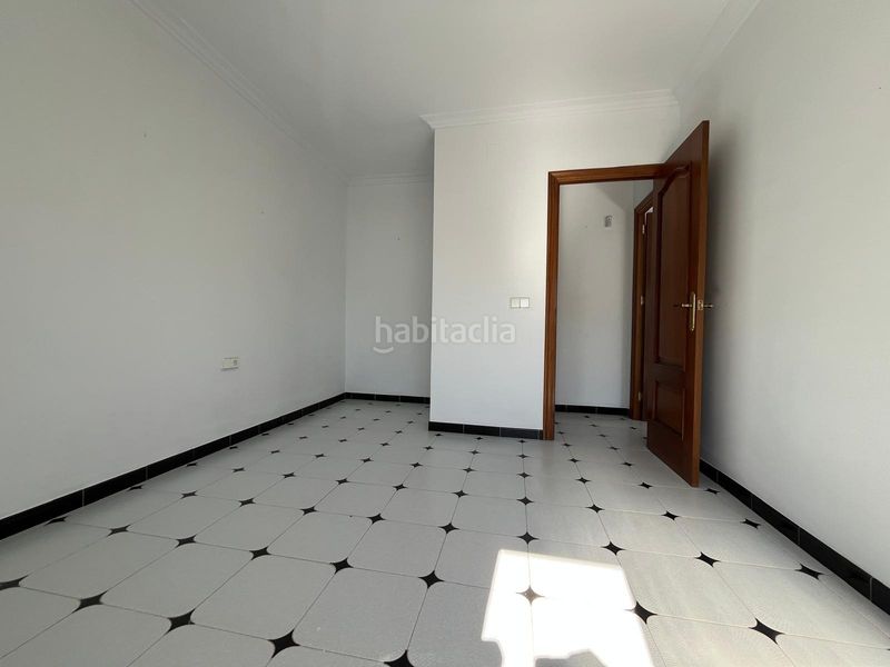 Foto c946d0c6-0ddd-4957-9883-aeef18b62d85. Casa amb aparcament a Arco Norte - Avda España Dos Hermanas