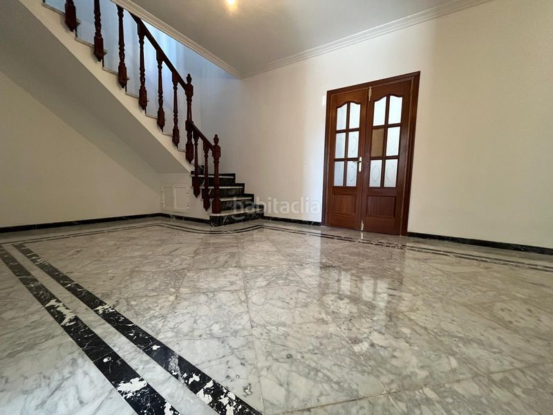 Foto cb6435b5-cf0e-4969-b334-f112009ac9f1. Casa amb aparcament a Arco Norte - Avda España Dos Hermanas