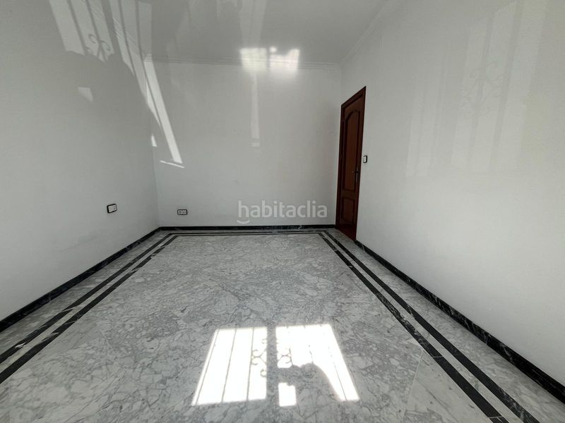 Foto e11e3ec6-d10d-466e-b5ce-cd95d6f41258. Casa amb aparcament a Arco Norte - Avda España Dos Hermanas