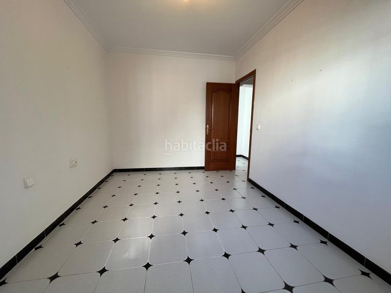 Foto e1e2973e-c7a6-42ab-86f5-e3be1f08dd6f. Casa amb aparcament a Arco Norte - Avda España Dos Hermanas